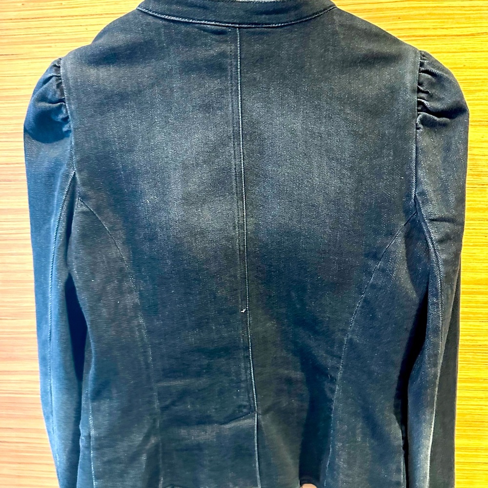 This Smart size 8 black denium jacket will enhance most outfits